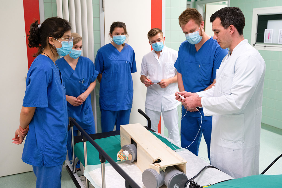 Chirurgisches Skills Lab Rostock - Medizinstudenten üben